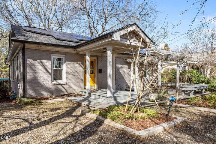 Property Photo:  1415 Courtland Drive  NC 27604 