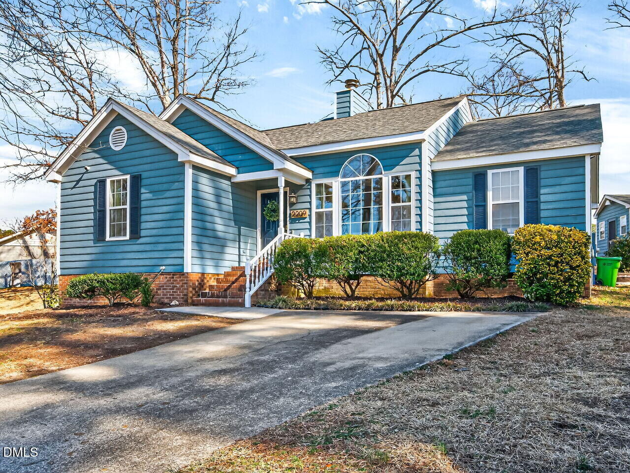 Property Photo:  2209 Crampton Place  NC 27604 