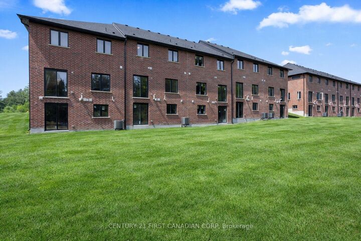 Property Photo:  6905 Heathwoods Avenue  ON N6P 1H3 