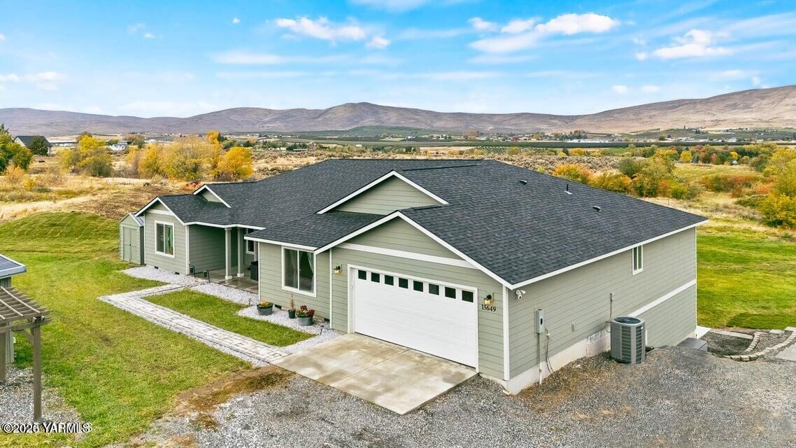 Property Photo: 15649 Fisk Rd WA 98908