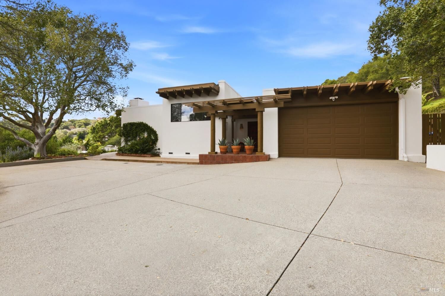 Property Photo: 2 Paseo Mirasol CA 94920