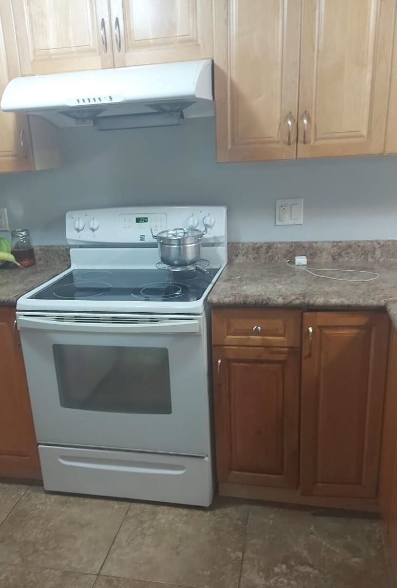 Property Photo: 6960 120 Street 107 BC V3W 1V4