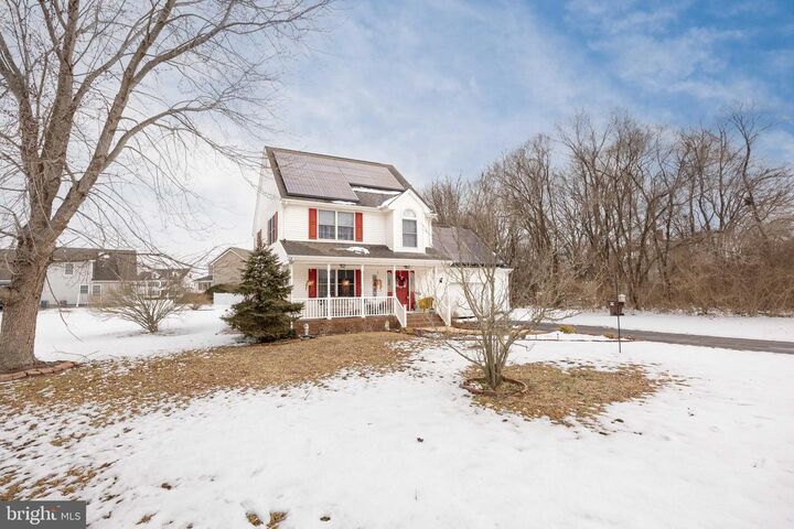 Property Photo:  633 E Main Street  MD 21826 