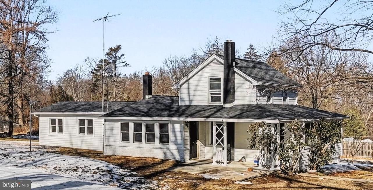 Property Photo:  229 Hill Street  PA 17065 