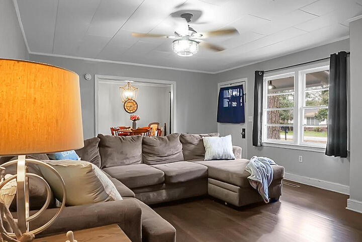 Property Photo:  305 Forest Circle  SC 29488 