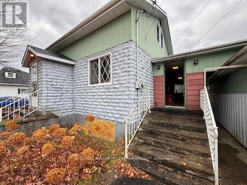 Property Photo:  604 Perth Street  ON K8A 6B8 