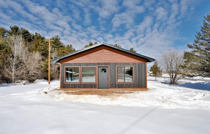 Property Photo:  812 South Center Avenue  WI 54452 