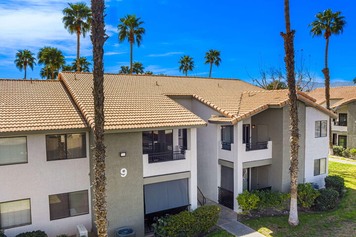 Property Photo:  78650 Avenue 42 906  CA 92203 