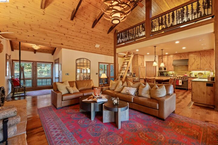 Property Photo: 31631 Old Strawberry Rd CA 95375