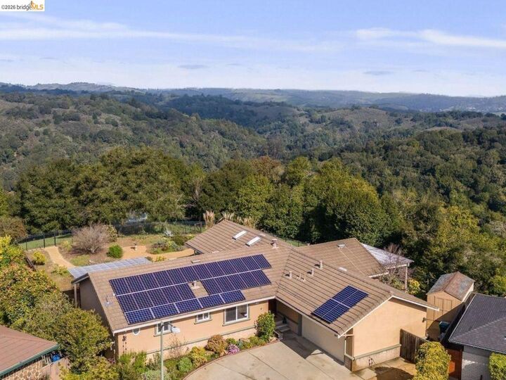 Property Photo: 5143 Saddle Brook Dr CA 94619