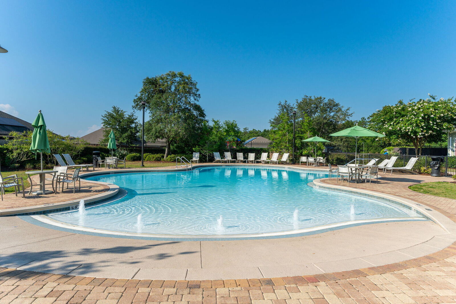 Property Photo:  306 Merlin Court  FL 32539 