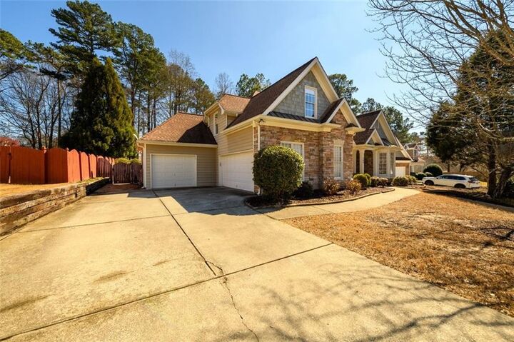 Property Photo: 284 Graymist Path GA 30052