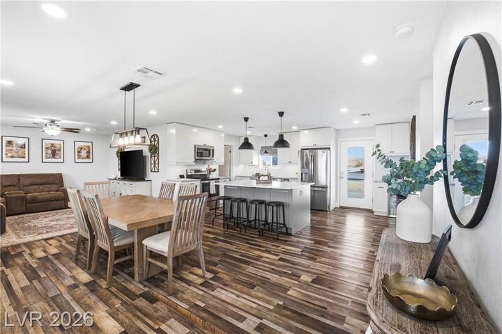 Property Photo:  460 North Henrie Road  NV 89025 