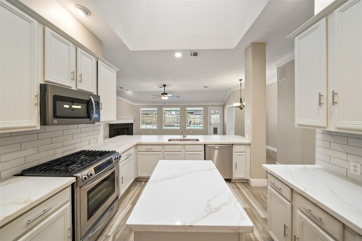 Property Photo:  11907 Lakewood Trail  TX 77377 