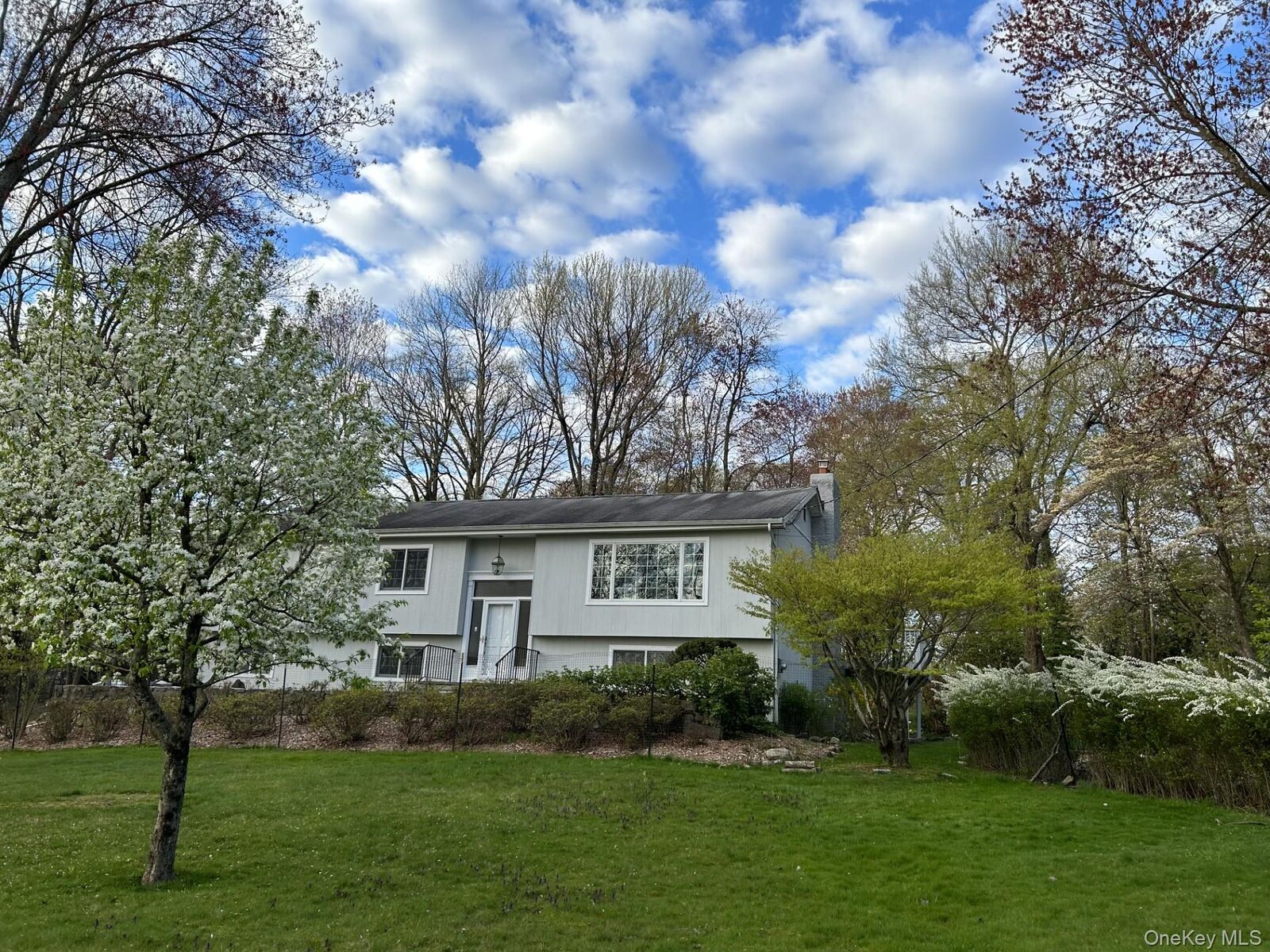 Property Photo:  48 Cypress Lane  NY 10510 