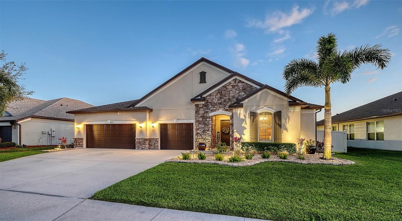 Property Photo:  13071 Utopia Loop  FL 34211 