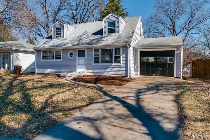 Property Photo: 31 Godfrey Lane MO 63135