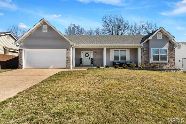 Property Photo:  35 Bay Hill Drive  MO 63366 