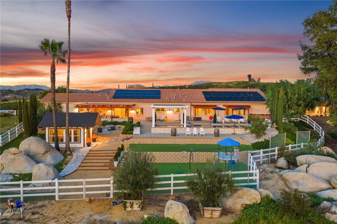 Property Photo:  38125 Camino Sierra  CA 92592 