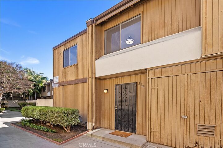 Property Photo:  1381 S Walnut 2101  CA 92802 