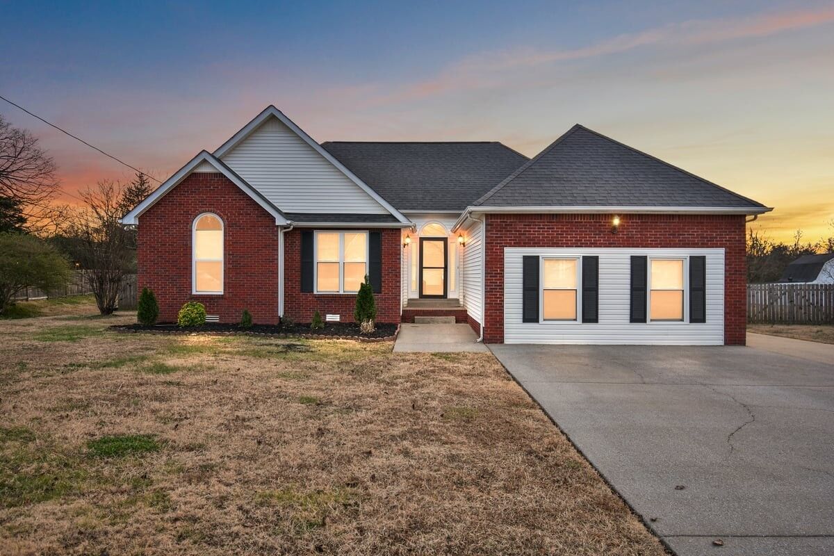 Property Photo:  106 Buttonwood Dr  TN 37167 