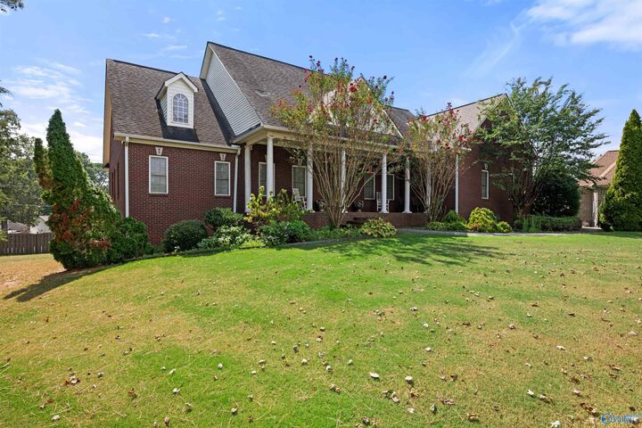 Property Photo:  101 Avian Court  AL 35758 