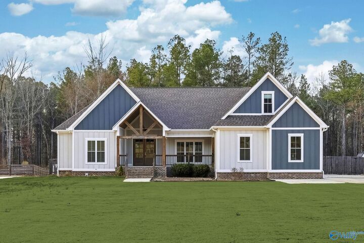 Property Photo:  3586 Creek Path Road  AL 35976 