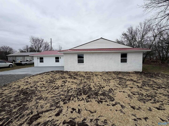 Property Photo: 6014 County Road 19 AL 35771