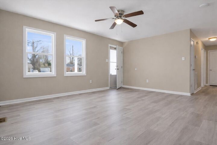 Property Photo:  309 Lakewood Drive  NC 28546 