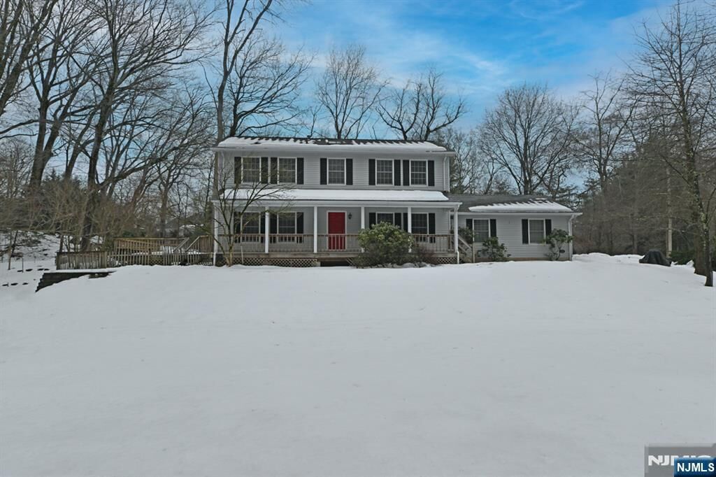 Property Photo:  468 Old Tappan Road  NJ 07675 