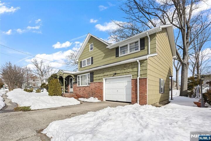 Property Photo:  15 Garden Street  NJ 07621 