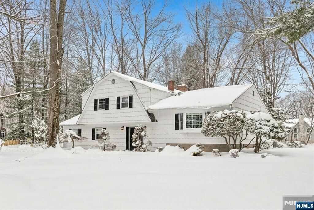 Property Photo:  78 Woodmont Drive  NJ 07677 