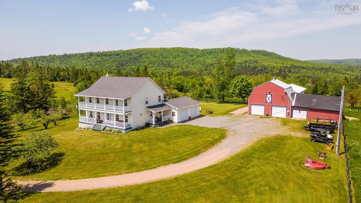 Property Photo: 2569 Highway 2 NS B0M 1B0