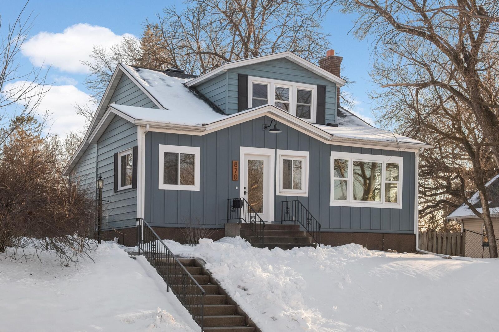 Property Photo: 870 Lakeview Avenue MN 55117