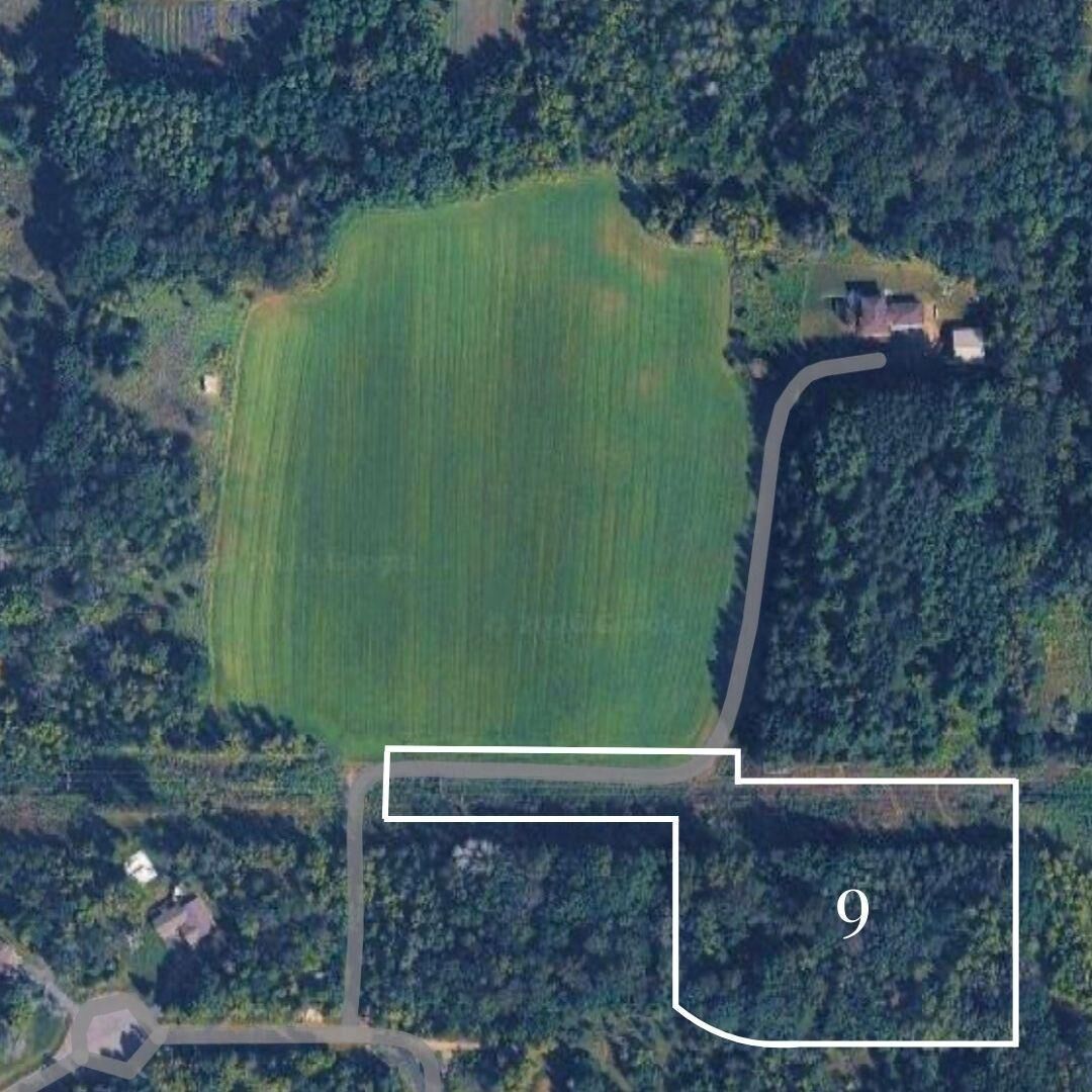 Property Photo:  Lot 9 Glen Oaks Drive  WI 54022 