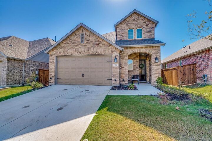 Property Photo:  1520 Gelding Drive  TX 76227 