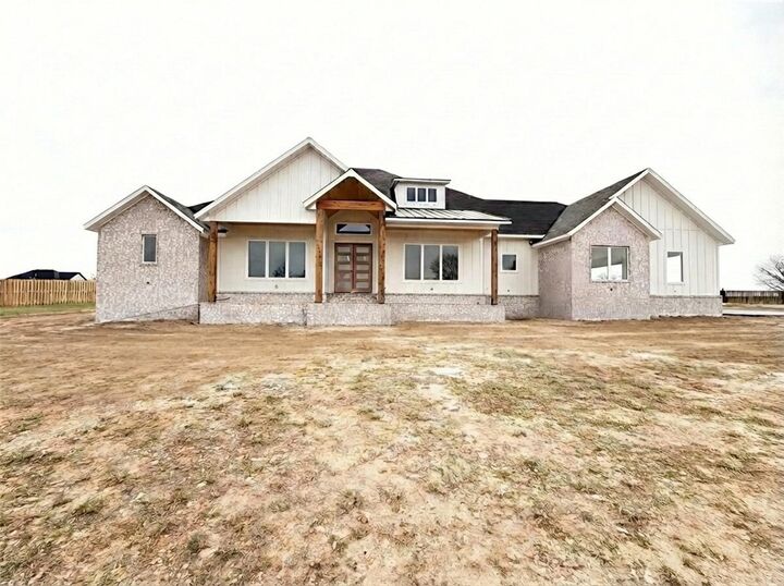 Property Photo:  3151 Bloomfield Street  AR 72713 