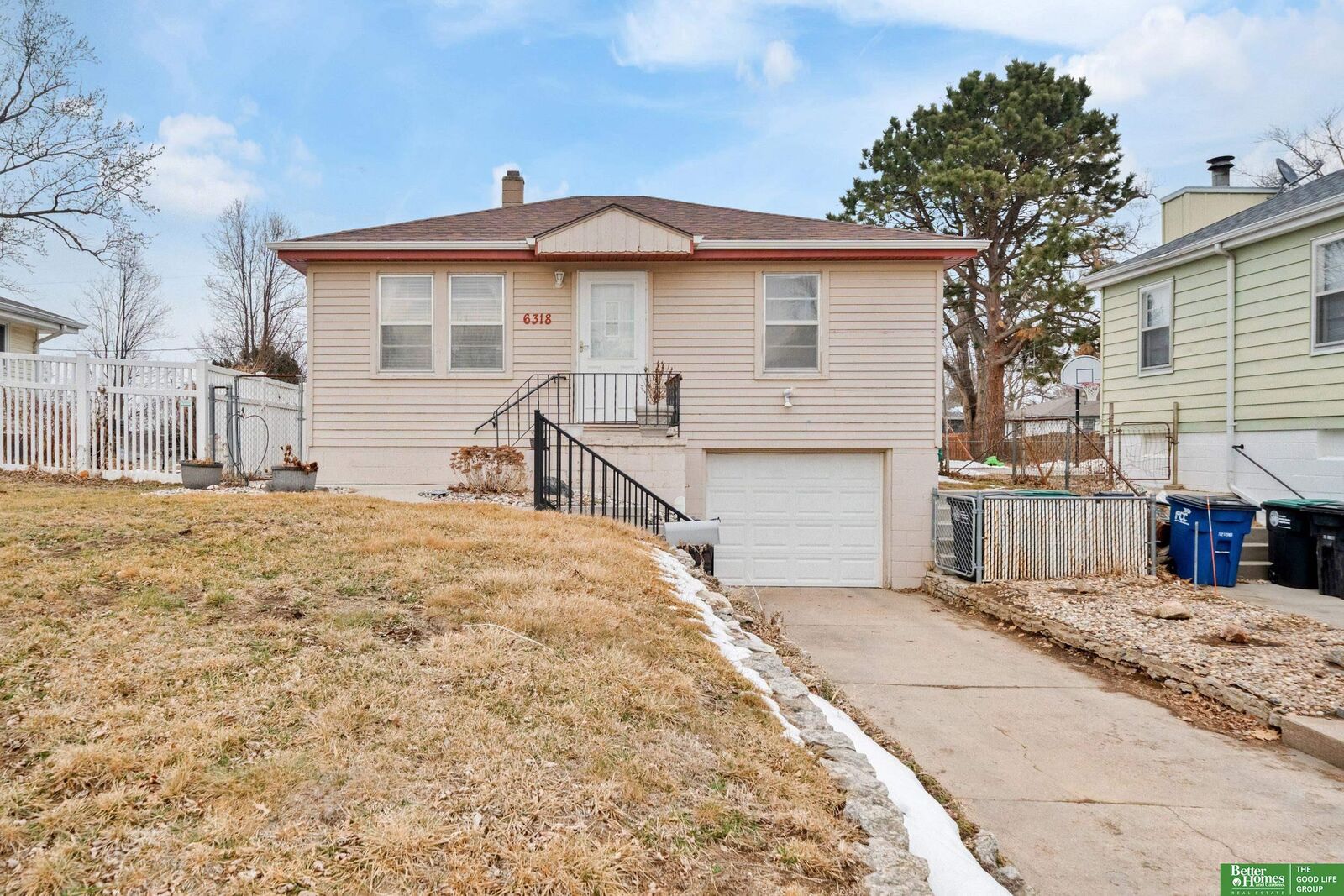 Property Photo:  6318 Seward Street  NE 68104 