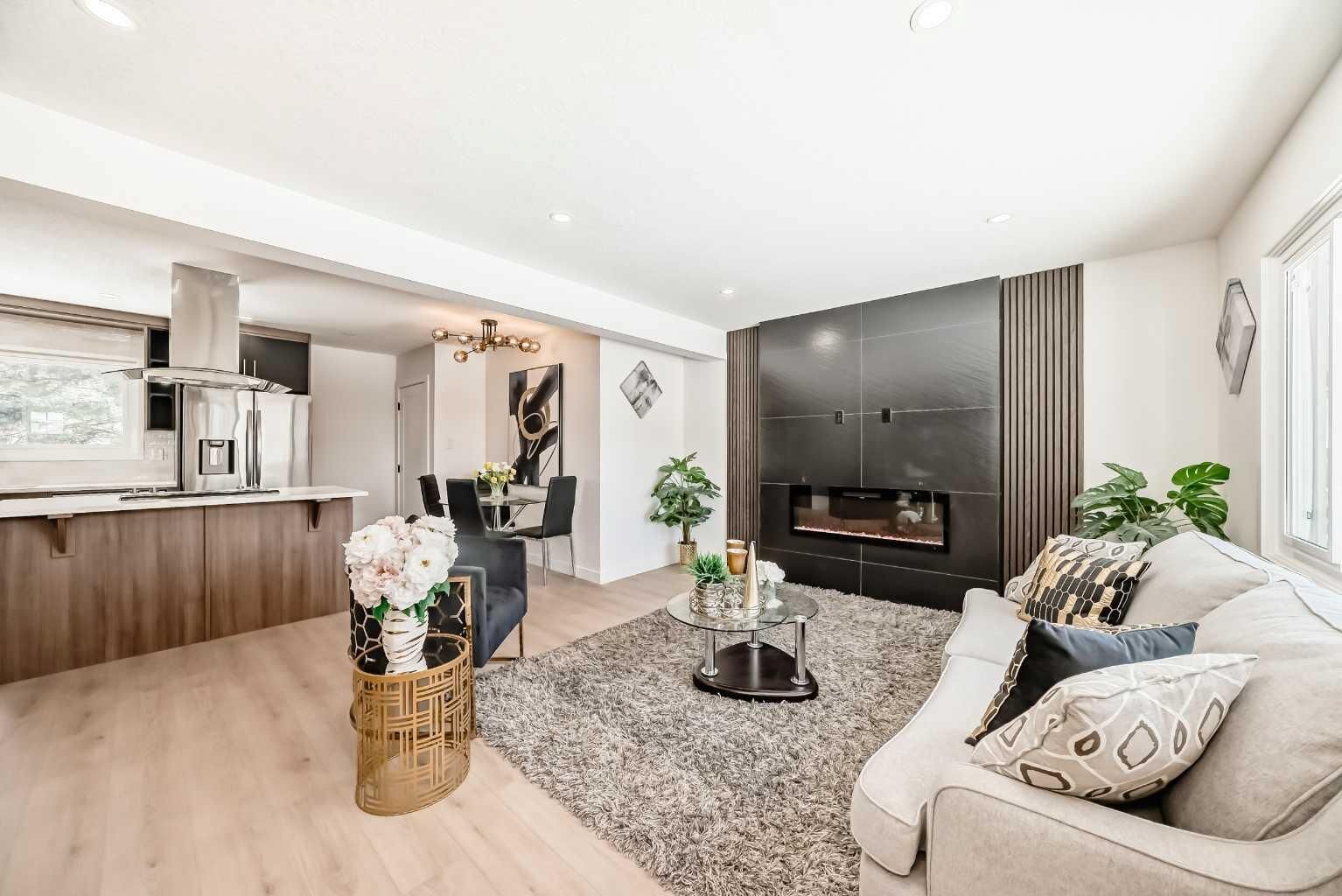 Property Photo: 4936 45 Street SW AB T3E 3W4