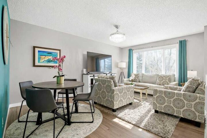 Photo de la propriété: 201 Fairway Drive NW AB T1V 1C9