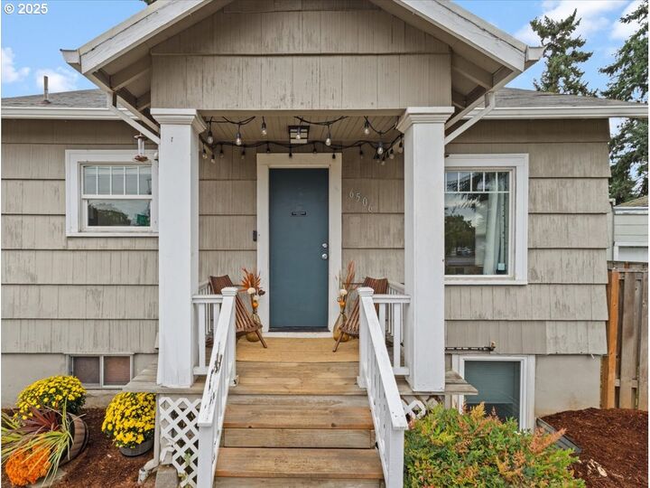 Property Photo: 6506 SE 83rd Ave OR 97266