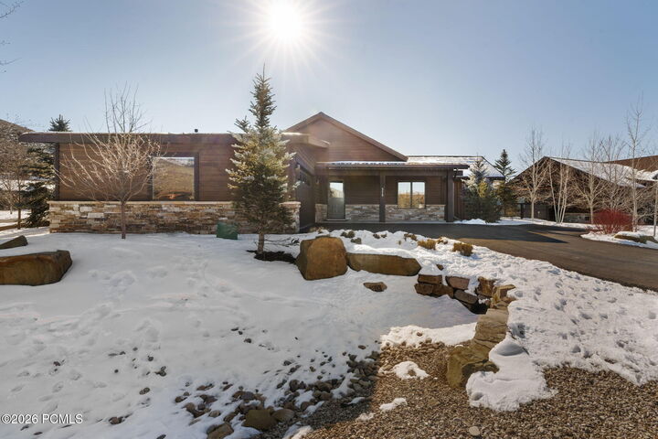 Property Photo: 372 Thorn Creek Drive UT 84036