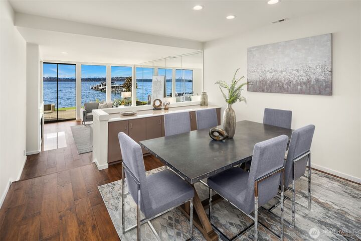 Property Photo: 6363 Lake Washington Boulevard NE 102 WA 98033