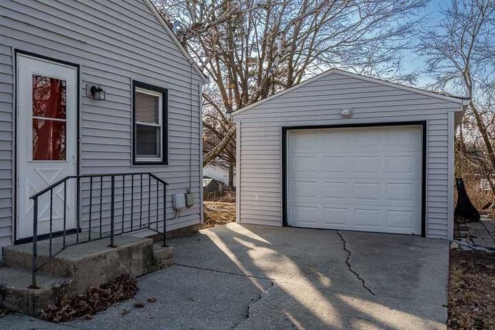 Property Photo:  1519 23rd Street  IL 61108 