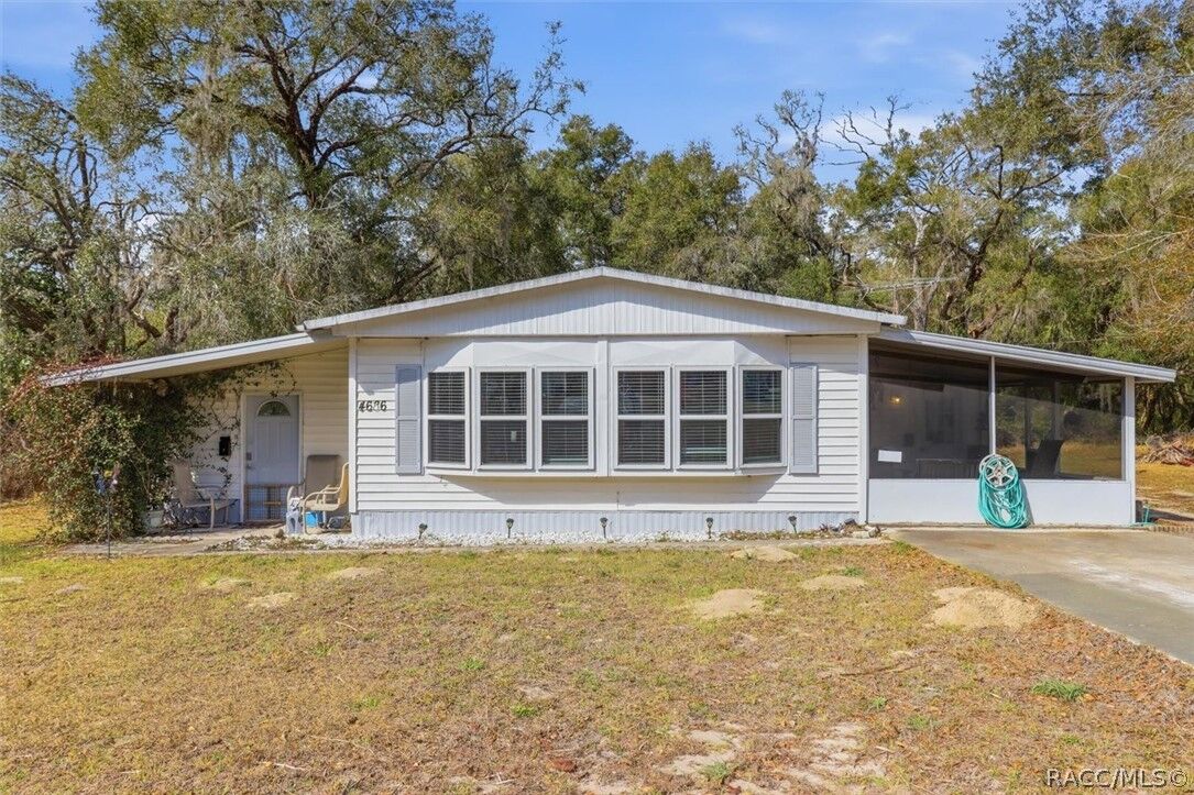 Property Photo: 4686 S Brush Hollow Loop FL 34450
