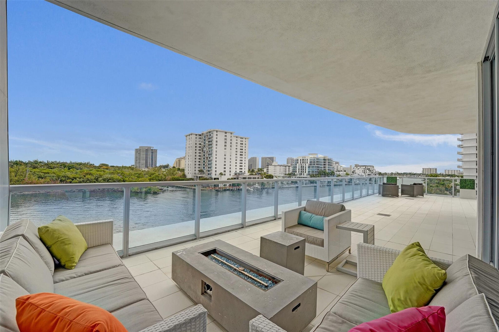 Property Photo:  920 Intracoastal Drive 503  FL 33304 