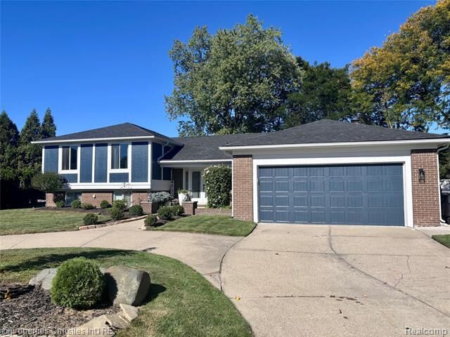 Property Photo: 16399 Huff Street MI 48154