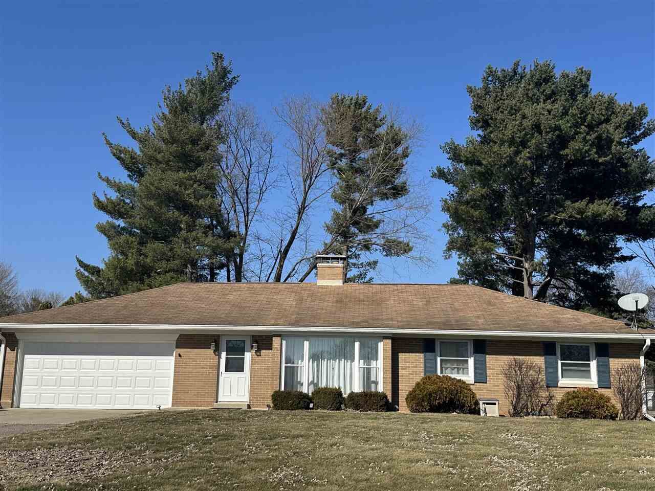 Property Photo:  158 W Alta Lane  IN 47331 