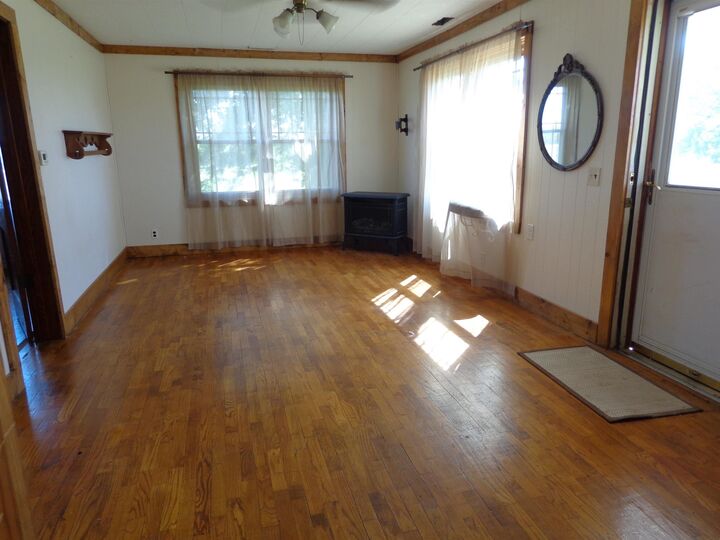 Property Photo: 1217 S Mayfield KS 67022