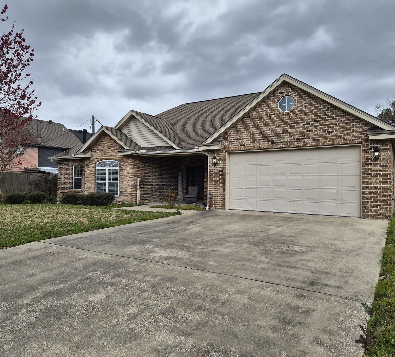Property Photo:  103 Holly Grove  TX 77611 